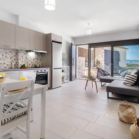 Oceanida Sofia Luxury Apartment Nikiana
